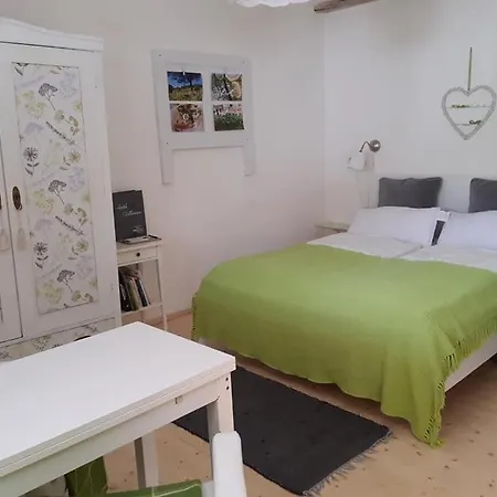 منزل للإقامة Traubengarten Winkler Niederhollabrunn